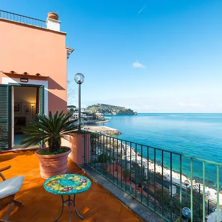 Terrazza Morgera By Napoliapartments