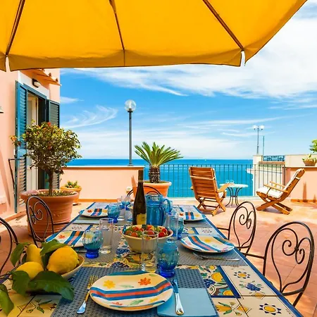 Apartment Terrazza Morgera By Napoliapartments *
